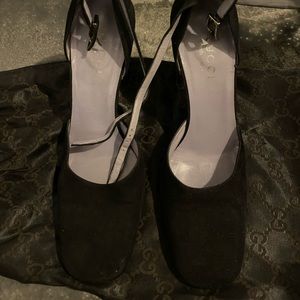 Women’s Gucci heels